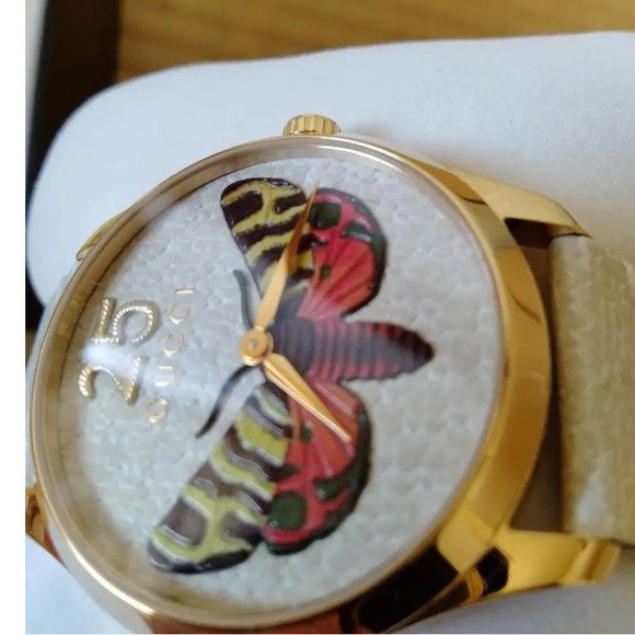 Beautiful WHITE Quartz Gucci Luxury Highend Watch with Swiss Movements - Picture 3 of 6